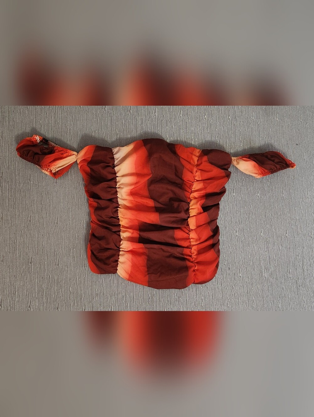 Pretty LIttle Thing Top Abstract Red Orange Size 2 UK 6 Cropped